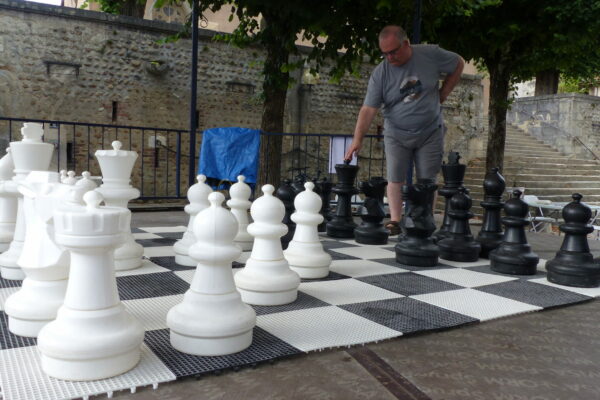 P1030404-scaled
